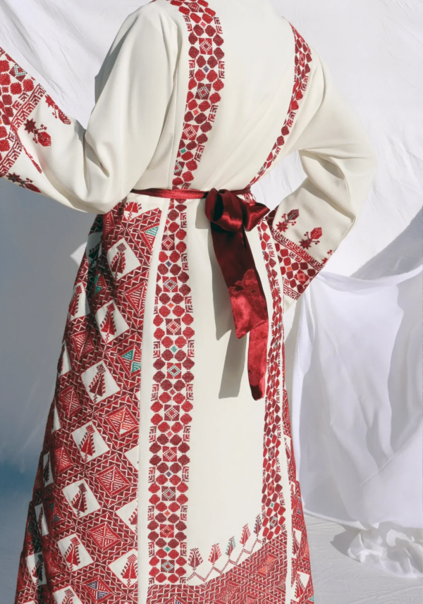 Hand-Embroidered White Palestinian Wedding Thobe - Image 4