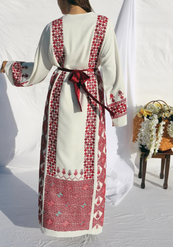 Hand-Embroidered White Palestinian Wedding Thobe - Image 5